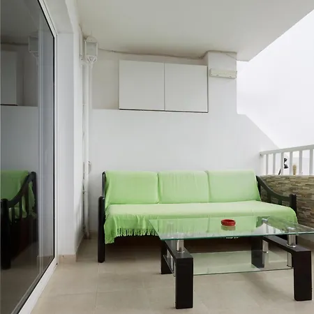 Daruma Apartment