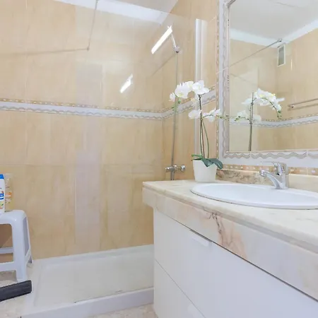 Daruma Apartment *